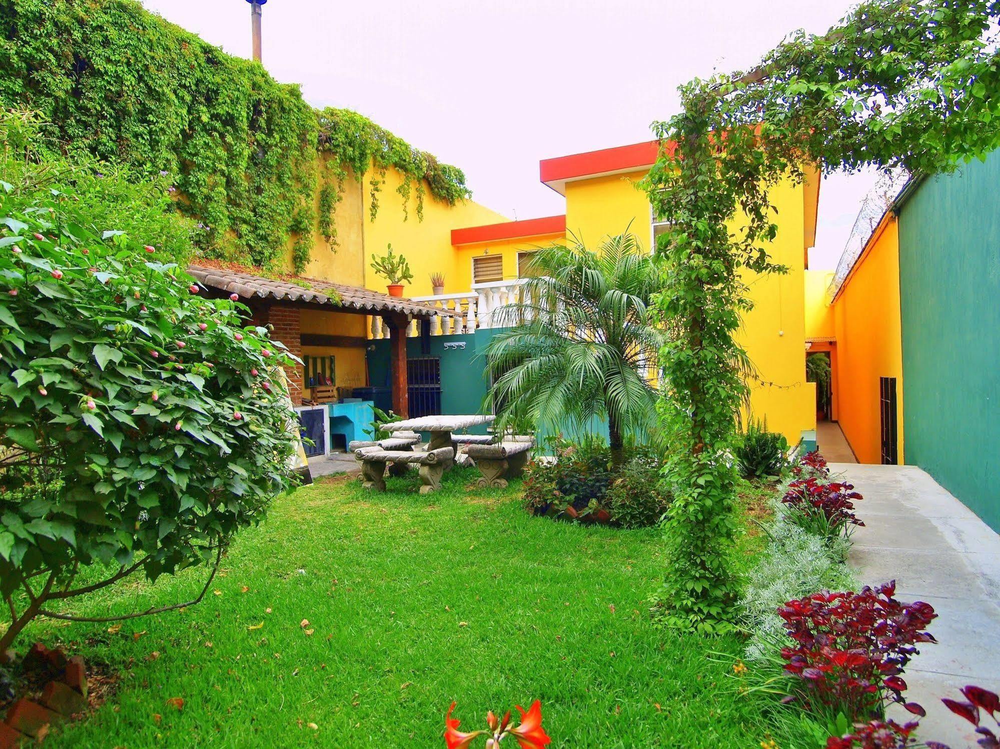 Hotel Casa Rustica By Ahs Antigua Exteriör bild