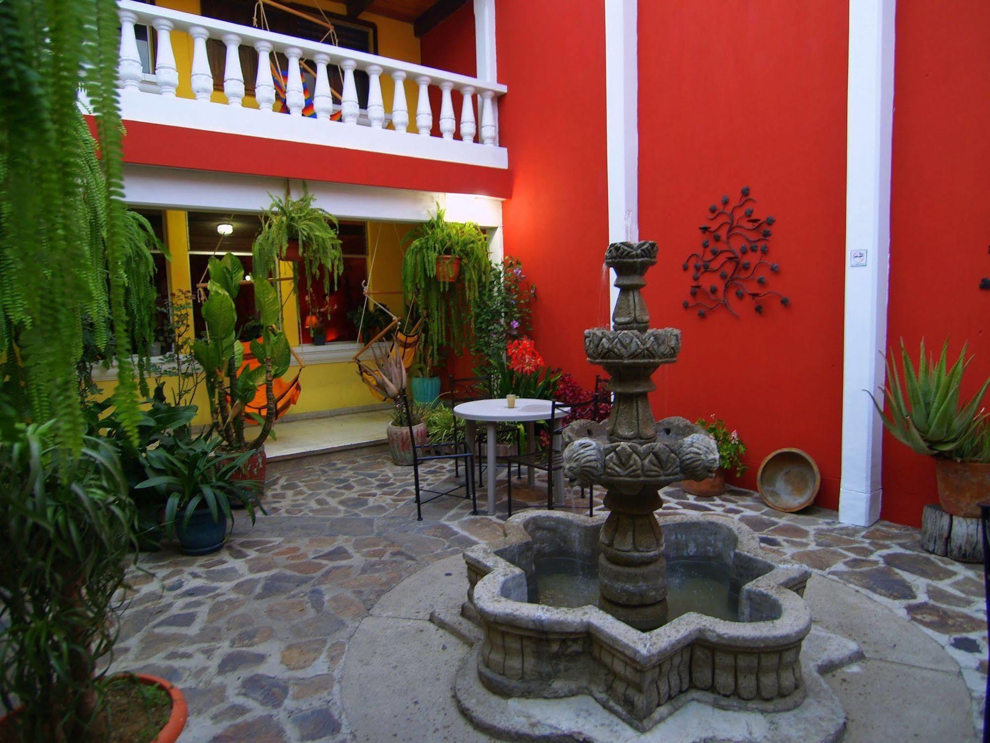Hotel Casa Rustica By Ahs Antigua Exteriör bild