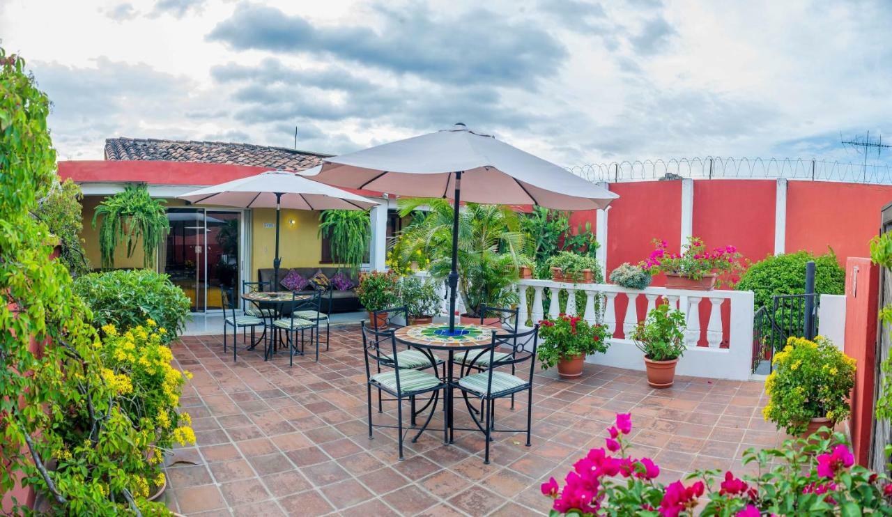 Hotel Casa Rustica By Ahs Antigua Exteriör bild